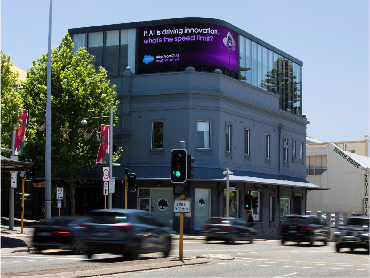 The Claremont 1 Digital Screen 